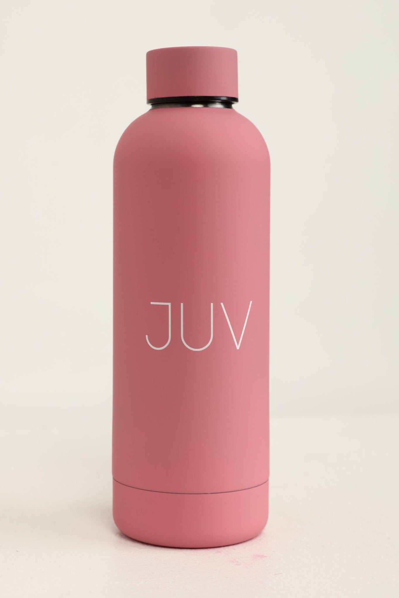 JUV mia thermal bottle in pink, front view.